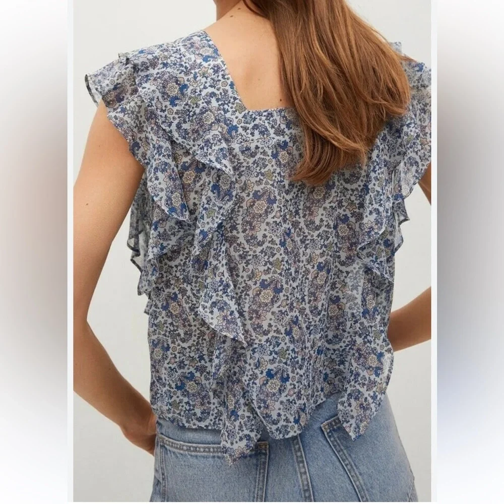 Floral Ruffle Button-Front - Picture 4 of 10